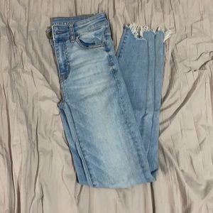 American Eagle light washed distressed jeans